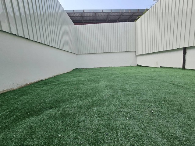 Townhouse – 31 Square Wah 4200000 บ. ใกล้กับ btsแบริ่ง โครตถูก –