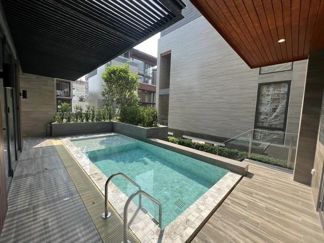 ขายบ้านเดี่ยวสุดหรู 5 ชั้น ย่านสาทร-เย็นอากาศ โครงการ Anina Villa Sathorn-Yenakart มีลิฟท์ มีสระว่ายน้ำ