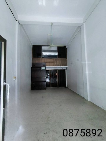 ขาย อาคารพาณิชย์ 3 ห้องนอน ใน บางพลัด ใกล้ MRT สิรินธร.   ใกล้โรงแรมรอยัลริเวอร์