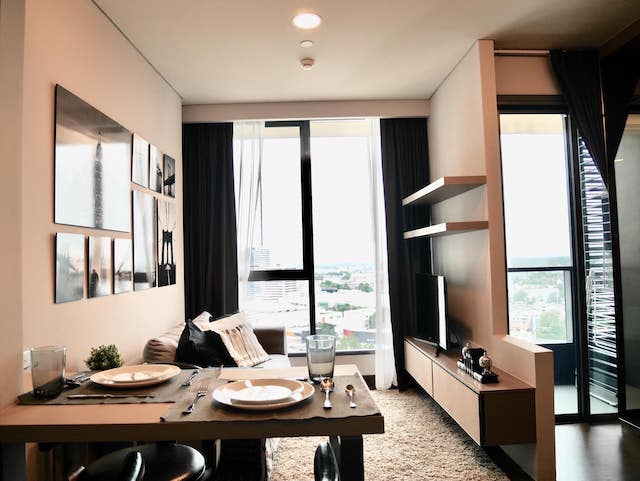 The Lumpini 24 private clean peaceful 18th floor BTS Phrom Phong