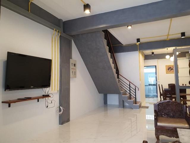 ให้เช่าทาวน์โฮม3ชั้นย่านปิ่นเกล้า บรมราชชนนี บางพลัด ตกแต่งพร้อมอยู่เฟอร์นิเจอร์และเครื่องใช้ไฟฟ้าครบ