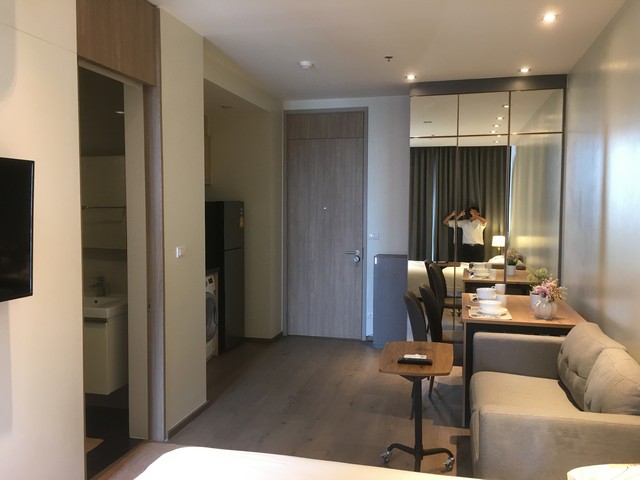 Park 24 private clean livable beautiful view 21st floor BTS Phrom Phong
