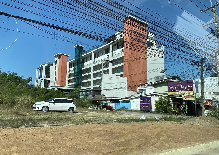 Sell Condominium in Pattaya Jomtien near Motorway on Sukhumvit Road