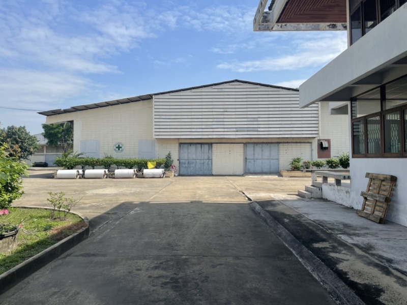 ขายโรงงาน/โกดังสินค้า (ปิดกิจการ) 11 ไร่ เศษ ด้านหน้าติดถนนเศรษฐกิจ1 (4 เลน) ด้านข้างติดคลอง กระทุ่มแบน สมุทรสาคร ใกล้โรงงาน และแหล่งอำนวยความสะดวกหลายแห่ง