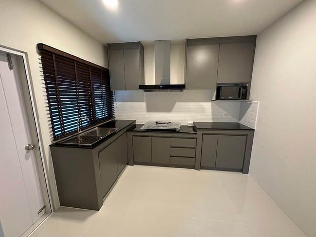 POR2609  ให้เช่า บ้านเดี่ยว เซนโทร บางนา Centro Bangna ทำเลติด Mega บางนา (โครงการใหม่) ไซส์ใหญ่สุดของโครงการ บ้านแปลงมุม บ้านทิศเหนือ
