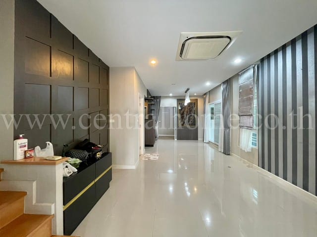 ทาวน์โฮม เดอะ แพลนท์ ซิตี้ แจ้งวัฒนะ หลังมุม ใกล้ เมืองทองธานี