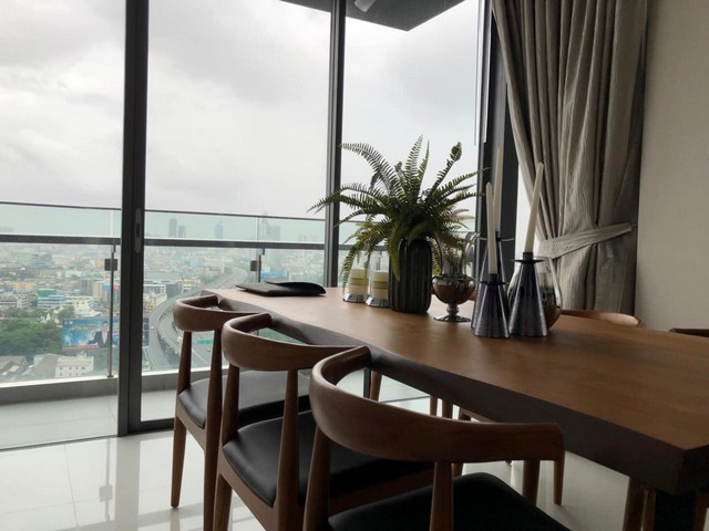 The Bangkok Sathorn private clean beautiful view 24th floor BTS Surasak