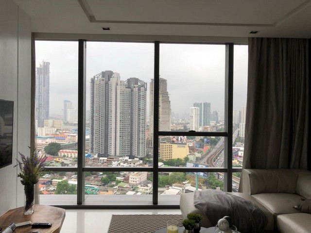 The Bangkok Sathorn private clean beautiful view 24th floor BTS Surasak
