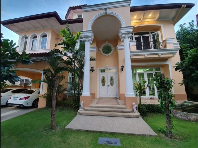 ให้เช่าบ้านเดี่ยวหมู่บ้านนาราสิริ สาทร-วงแหวน 105  ตร.วา 345 ตร.ม 3 ห้องนอน 4 ห้องน้ำ เฟอร์ครบ แอร์ครบ  พร้อมอยู่