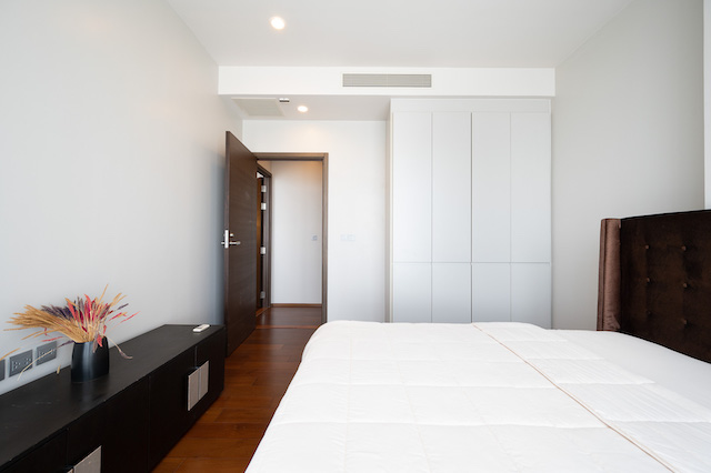 Quattro Thonglor spacious safe private 33rd floor BTS Thonglor