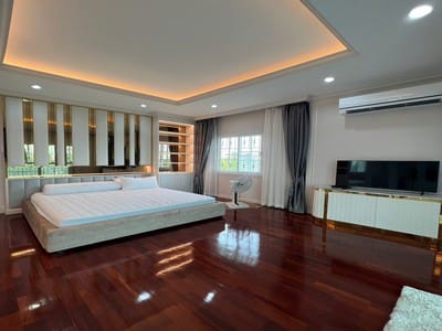 บ้านเดี่ยวฉะเชิงเทรา ใหม่มากเพิ่งสร้างเสร็จ ตกแต่งครบเฟอร์นิเจอร์บิ้วอิน โคมไฟ Swarovski ทั้งหลัง เนื้อที่ 3 ไร่ 1 งาน