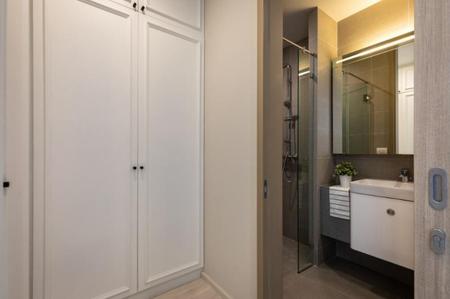 P35CR2302080 Condo For Rent Noble Ploenchit 1 Bedroom 1 Bathroom Size 57 sq.m