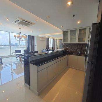 P35CR2304071 Condo For Rent The Four Wings Residence 3 Bedroom 4 Bathroom Size 300 sqm.