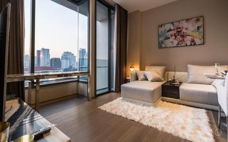 P35CR1903087 Condo For Sale The ESSE Asoke 1 Bedroom 1 Bathroom Size 47 sqm.