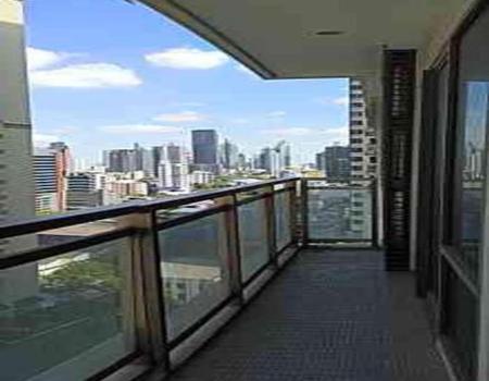 P10CR2301037 Condo For Rent Bright Sukhumvit 24 2 Bedroom 2 Bathroom Size 88.9 sqm.