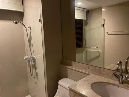 P17CR2208008 Condo For Rent Noble 09 Ruamrudee 1 Bedroom 1 Bathroom Size 64 sqm.