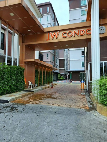 พิเศษสุด..! Shop พร้อมพักอาศัย ของ JW Condo ฝั่งตรงข้ามสนามบินดอนเมือง Tel. 0823579088