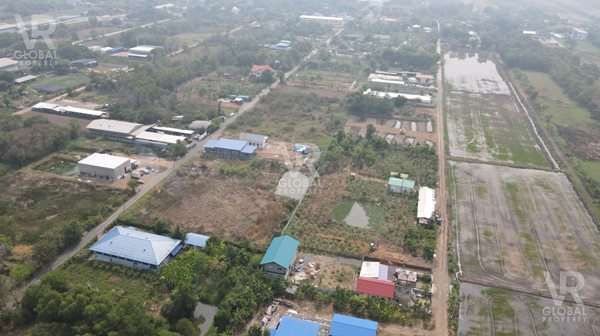 ขายที่ดินแปลงสวย คลองหลวง ปทุมธานี พื้นที่รวม 5-2-62 ไร่ ระบบสาธารณูปโภค น้ำ ไฟ ครบครัน