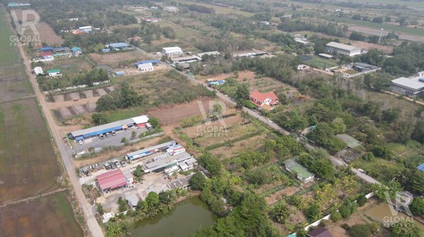 ขายที่ดินแปลงสวย คลองหลวง ปทุมธานี พื้นที่รวม 5-2-62 ไร่ ระบบสาธารณูปโภค น้ำ ไฟ ครบครัน