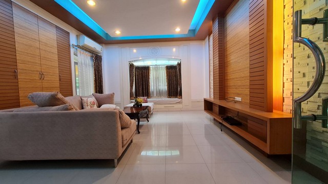 บ้านเดี่ยว 2 ชั้น  ม.เดอะซิตี้ ปิ่นเกล้า- สาย 2 : 105 ตร.ว. 350 ตร.ม. 4 ห้องนอน 4 ห้องน้ำ