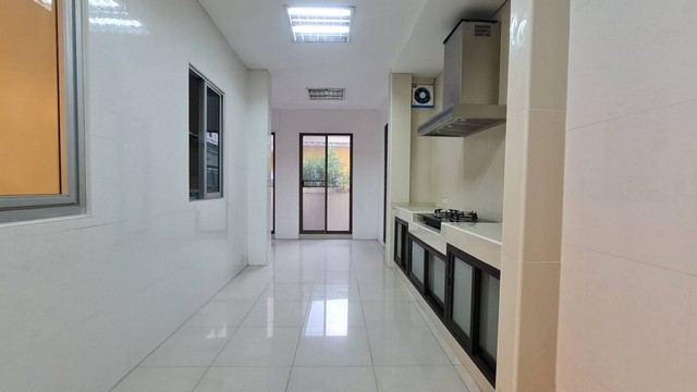 บ้านเดี่ยว 2 ชั้น  ม.เดอะซิตี้ ปิ่นเกล้า- สาย 2 : 105 ตร.ว. 350 ตร.ม. 4 ห้องนอน 4 ห้องน้ำ