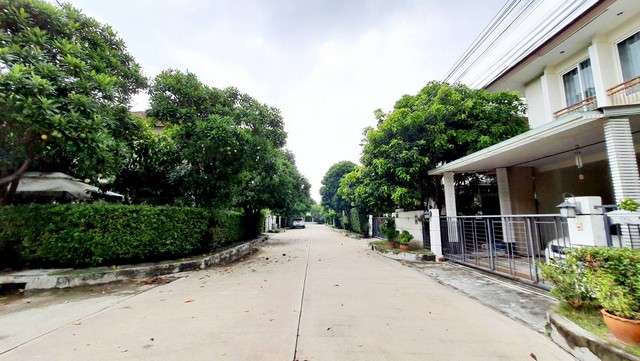 บ้านเดี่ยว 2 ชั้น  ม.เดอะเซนโทร อ่อนนุช-วงแหวน : 72.2 ตร.ว. 207 ตร.ม. 3 ห้องนอน 3 ห้องน้ำ