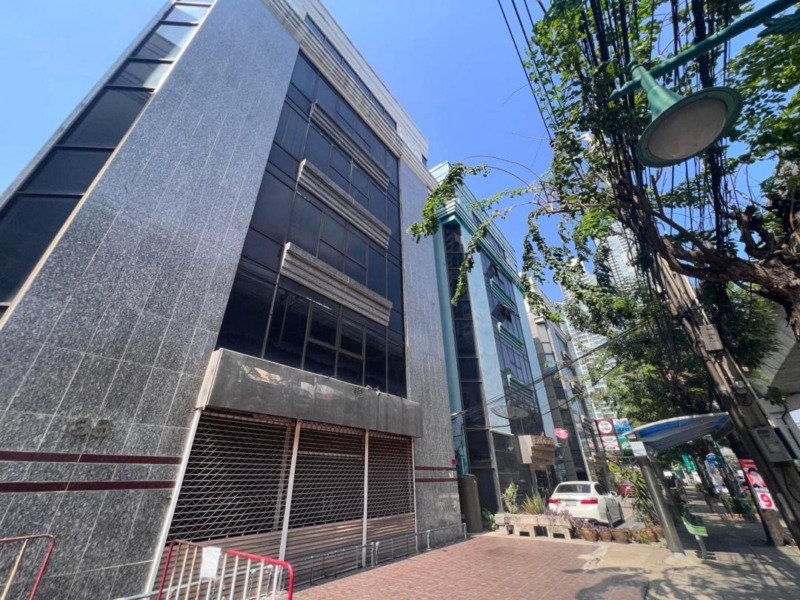 Building for rent ให้เช่าอาคาร7ชั้นพร้อมลิฟต์ย่านกรุงธนบุรี ติดถนนกรุงธนบุรีใกล้ไอคอนสยามใกล้BTSกรุงธนบุรี เหมาะสำนักงานออฟฟิศ ศูนย์การแพทย์ คลีนิคเสริมความงาม ให้เช่าตามสภาพ