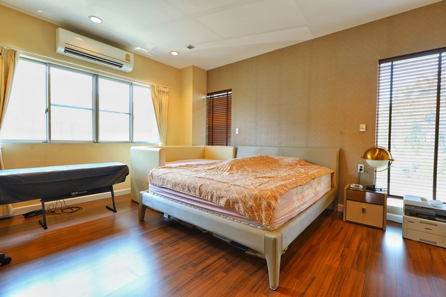 บ้าน – 0 ไร่ 0 ngan 93 ตาราง-วา 3 นอน 4 BATHROOM ใกล้กับ เลียบด่วนรามอินทรา เดินทางง่าย