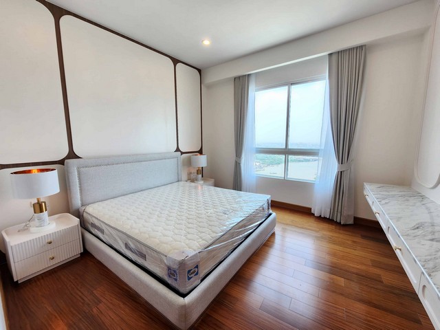 4 bedroom penthouse for rent at Supalai Prima Riva Rama 3-Narathiwas