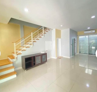 ให้เช่าและขายทาวน์โฮม3 ชั้น บ้านกลางเมืองลาดพร้าว 101 แยก 38