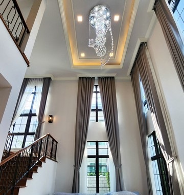 ให้เช่าบ้านคฤหาสน์หรู 2 ชั้นพร้อมลิฟ โครงการ เดอะ พาลาซโซ่ ศรีนครินทร์ The Palazzo Srinakarin พร้อมเฟอร์นิเจอร์ ย่าน ศรีนครินทร์