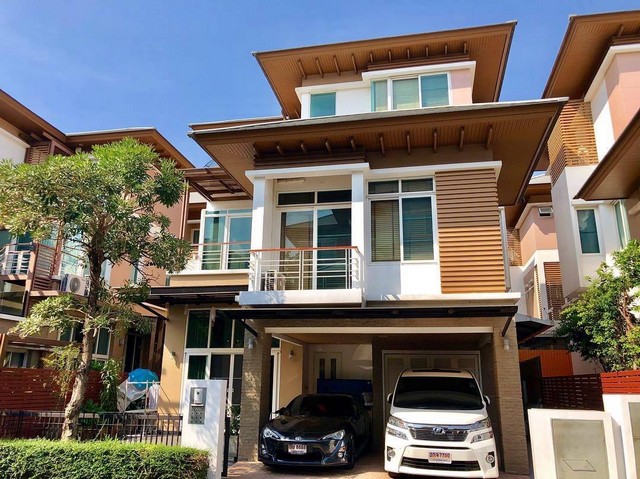 FOR SALE บ้าน หมู่บ้านไพรมารี เพรสทีจ  ขนาดพื้นที่ 52 Square Wah 12890000 THAI BAHT ไม่ไกลจาก รพ.สินแพทย์ แฟชั่นไอซ์แลนด์ ราคาคุ้ม