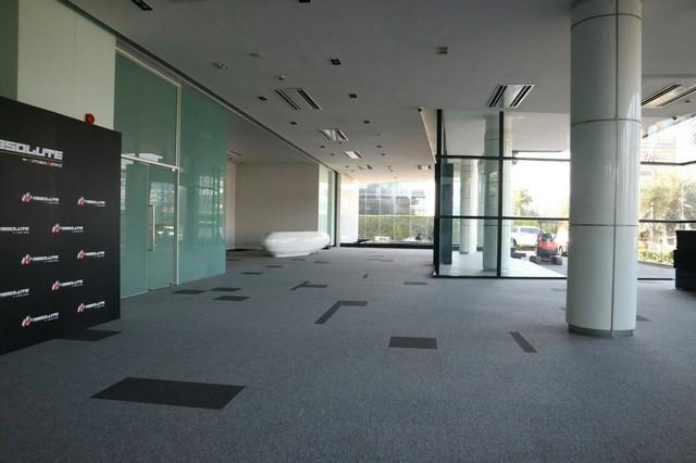 EPL-HR2187 ให้เช่า showroomอาคาร 4 ชั้น  ย่านกรุงเทพกรีฑา ติดถนนมอเตอร์เวย์ พื้นที่ 6,000 ตรม. มีลิฟต์ 2 ตัว ที่ดิน 1 ไร่ 2 งาน 92 ตารางวา