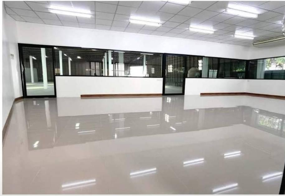 ให้เช่าอาคารสำนักงาน พร้อมโกดังเก็บของ โซนแบริ่ง บางนา สำโรง