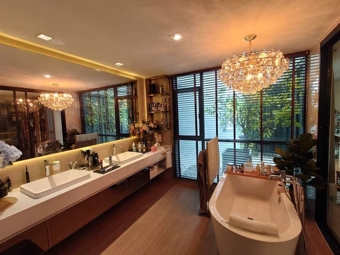 ขายทาวน์โฮม 3.5 ชั้น โครงการ Glam by Asset Wise ลาดพร้าว โชคชัย 4 ซอยสตรีวิทยา 2