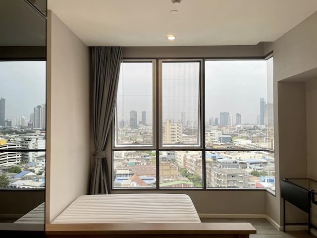 The Room Sathorn St Louis nice clean 12th floor BTS Surasak
