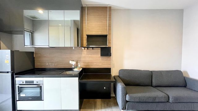 The Room Sathorn St Louis nice clean 12th floor BTS Surasak