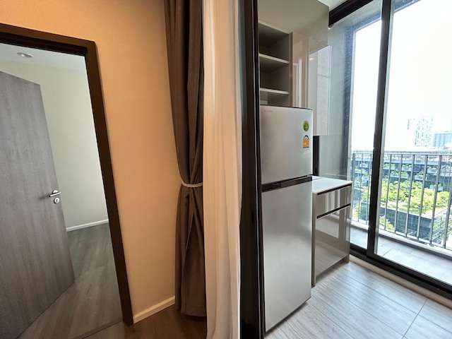 Whizdom Essence nice safe peaceful 22nd floor BTS Punnawithi