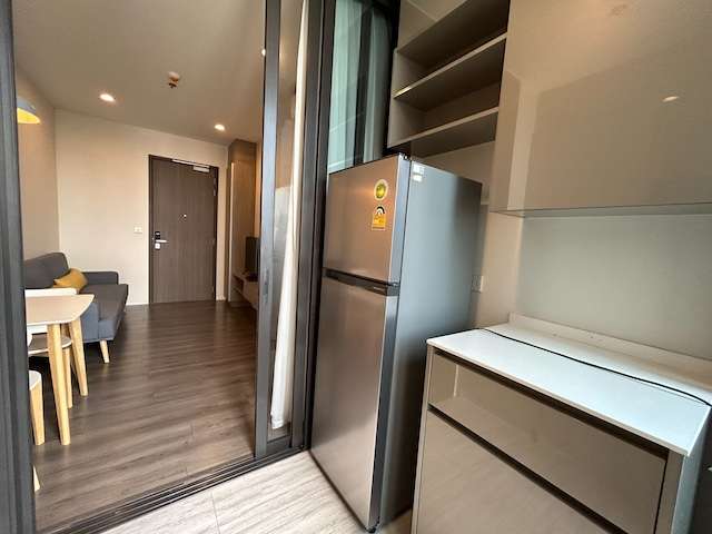 Whizdom Essence nice safe peaceful 22nd floor BTS Punnawithi