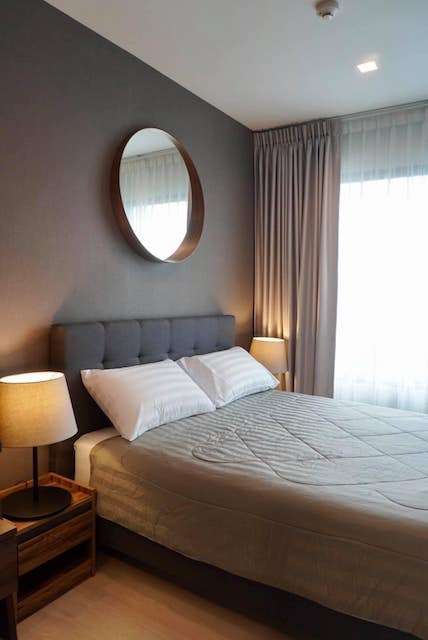 Life One Wireless spacious safe convenient 19th floor BTS Ploenchit