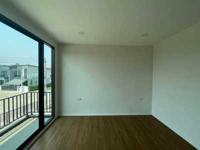 ขายบ้าน เลค ซีรีน พระราม 2 Lake Serene Rama II 2 หลังติดกัน 6 ห้องนอน  150ตร.วา บ้านใหม่