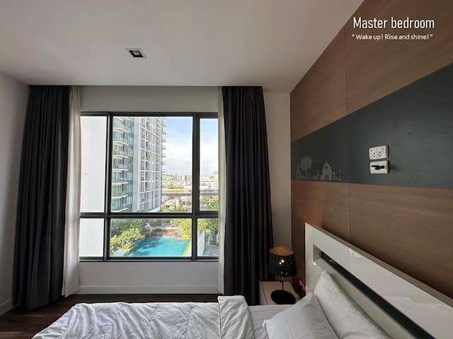 The Room Sukhumvit 62 clean spacious safe 7th floor BTS Punnawithi