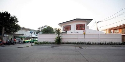 WW227 ขาย บ้านเดี่ยว สองชั้น แปลงหัวมุม ซอยวิภาวดี20