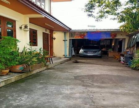 P35HR2305010 ขายบ้านเดี่ยวพร้อมใบอนุญาติโรงงาน เนื้อที่ 174 ตร.ว. ซอย วชิรธรรมสาธิต 40