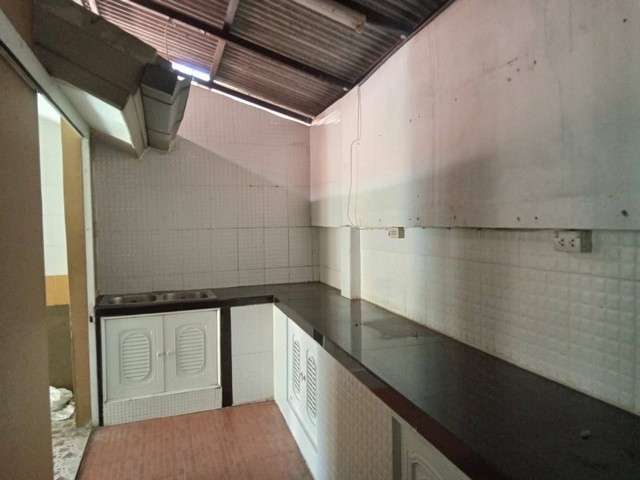ขายบ้านหมู่บ้านลภาวัน18  ปากเกร็ด จ.นนทบุรี   บ้านผ่อนตรงกับเจ้าของ