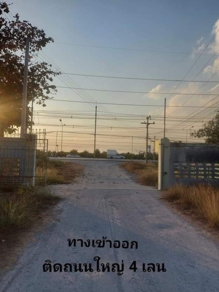 ให้เช่าโกดัง โรงงาน พร้อมออฟฟิศ พื้นที่ 640 ตรม. ผังสีชมพู จอดรถได้หลายคัน ถนนบ้านแพ้ว นครปฐม ติดถนนใหญ่ (AH-T1258)