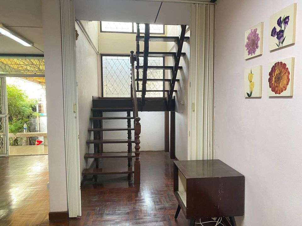 ให้เช่าบ้านเดี่ยว 2 ชั้น ซอยลาดพร้าว 34 ห้วยขวาง เหมาะทำ HomeOffice เดินทางสะดวก ใกล้ MRT รัชดาภิเษก (AH-N1313)