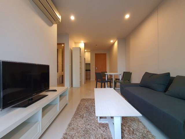 Condo Circle  Phetchaburi 36 near MRT Phetchaburi, BTS Nana and Nana Nuea Pier