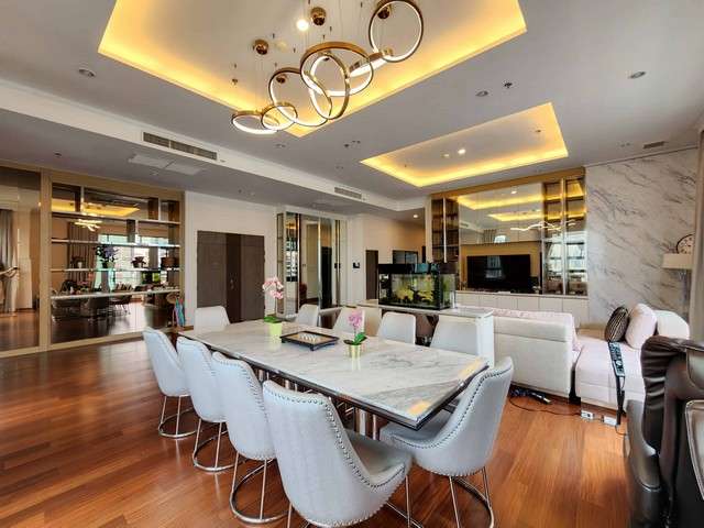 Condo for rent Supalai Elite Sathorn-Suanplu,penthouse features 4 beds, 4 baths, on high floor