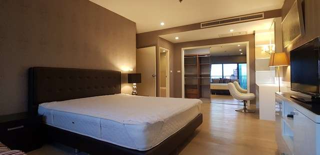 Condo Noble Remix Thonglor (Sukhumvit 36),3 bedrooms, next to BTS Thonglor